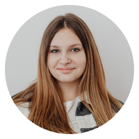 Elena R.